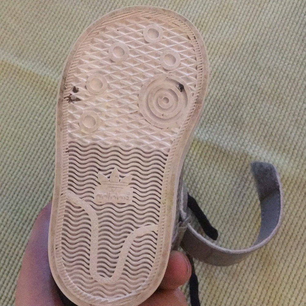 Addidas boys - Picture 3 of 3